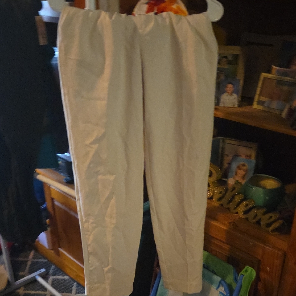 a new day Women's Cream Chinos